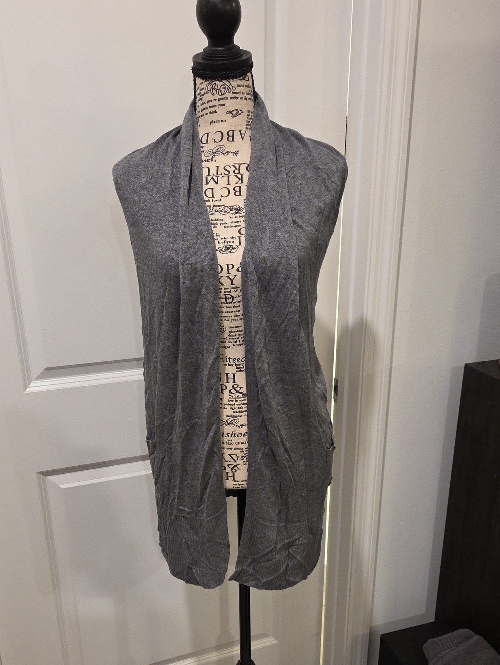 GUESS Gray Open-Front Sleeveless Cardigan With Open Back Size XS!